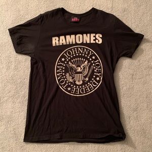 Mens ramones XL T-shirt